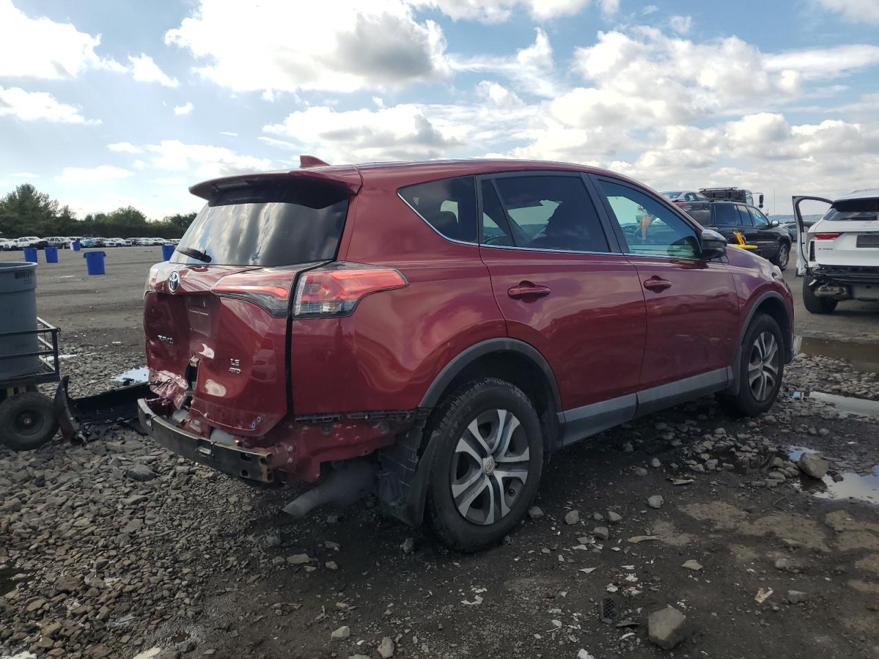 2018 TOYOTA RAV4 LE LE — снимка 3