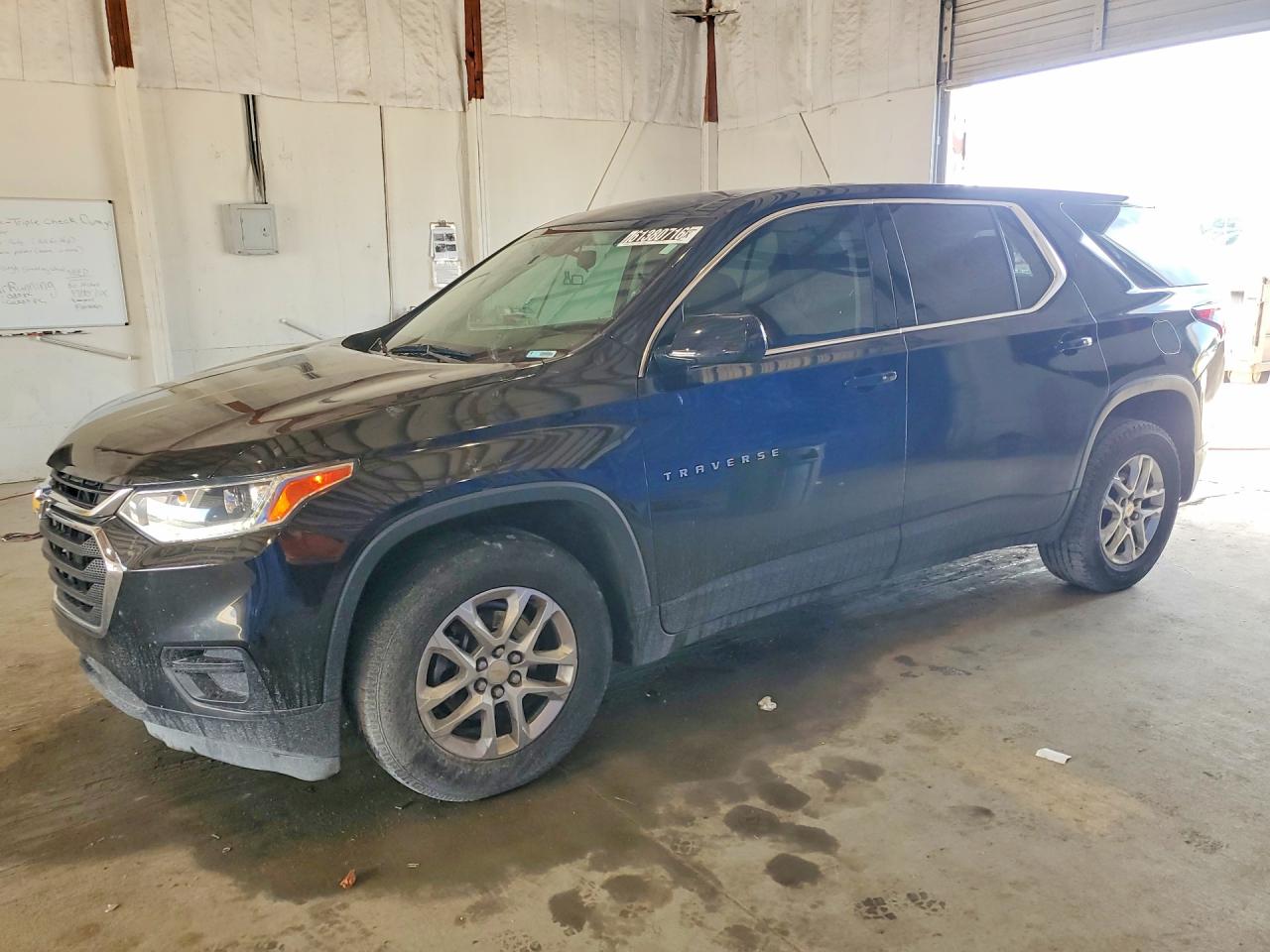 2019 CHEVROLET TRAVERSE LS