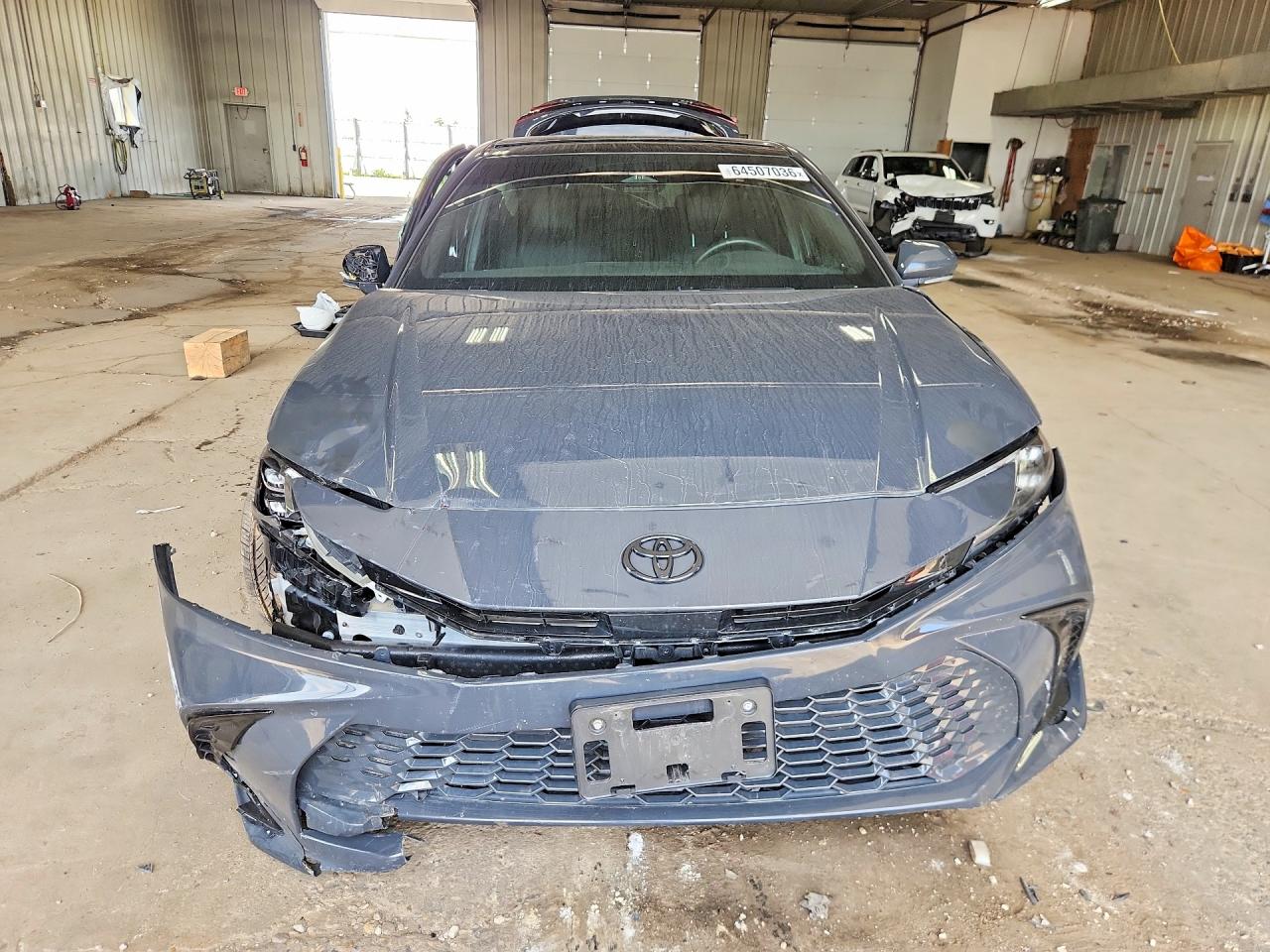 2025 TOYOTA CAMRY XSE — снимка 5
