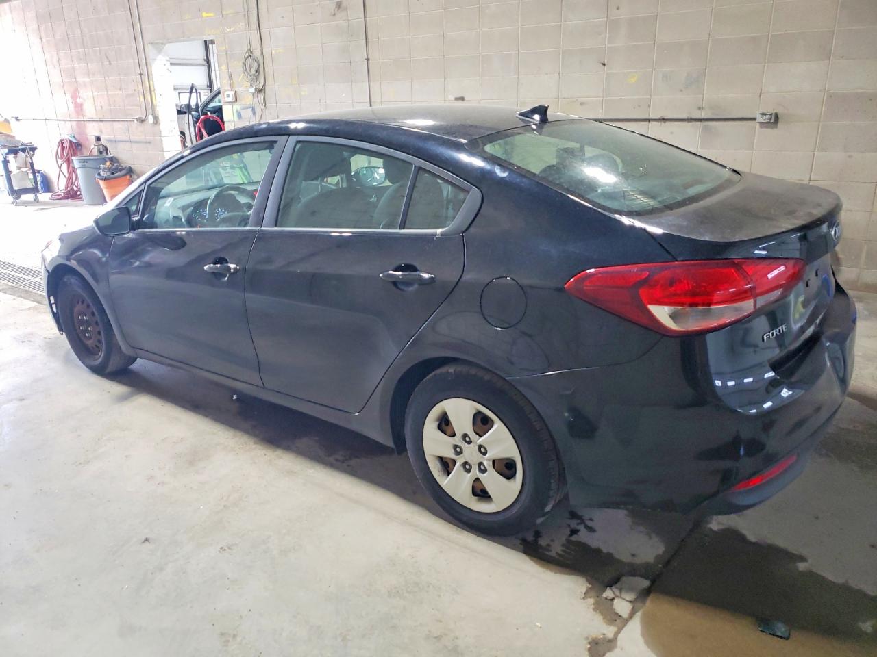 2017 KIA FORTE LX — снимка 2
