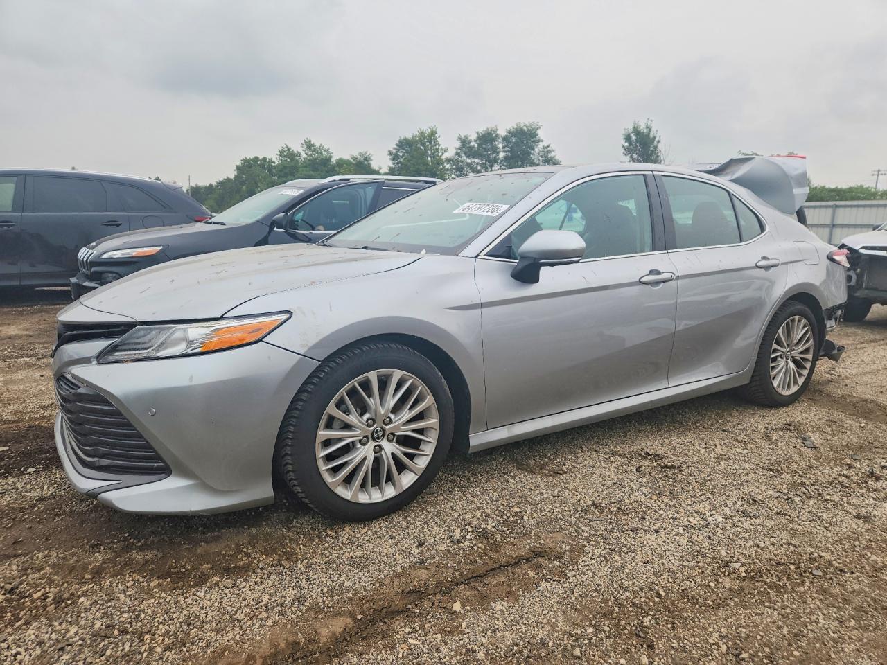 2019 TOYOTA CAMRY XLE