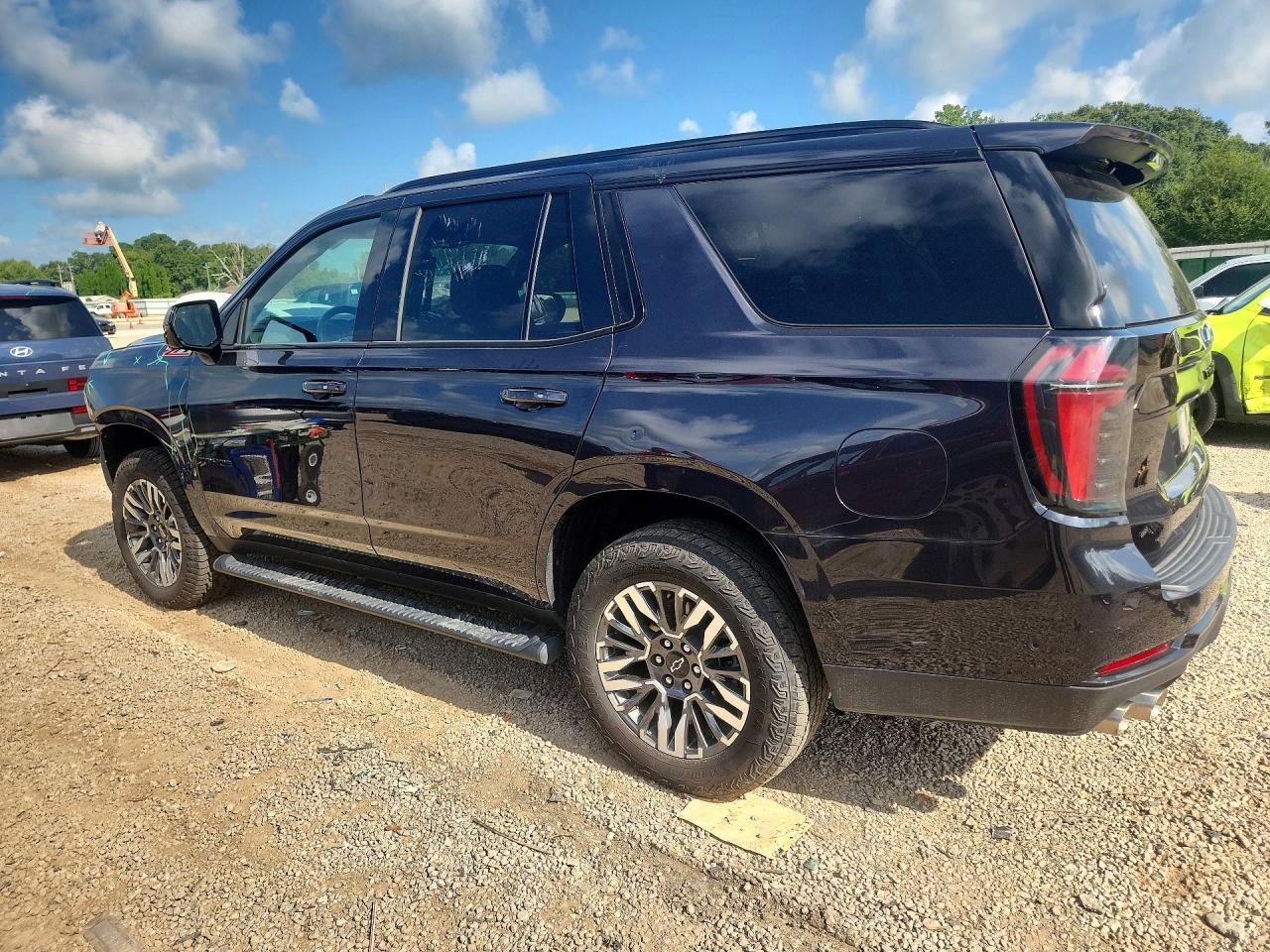 2025 CHEVROLET TAHOE K1500 Z71 — снимка 2