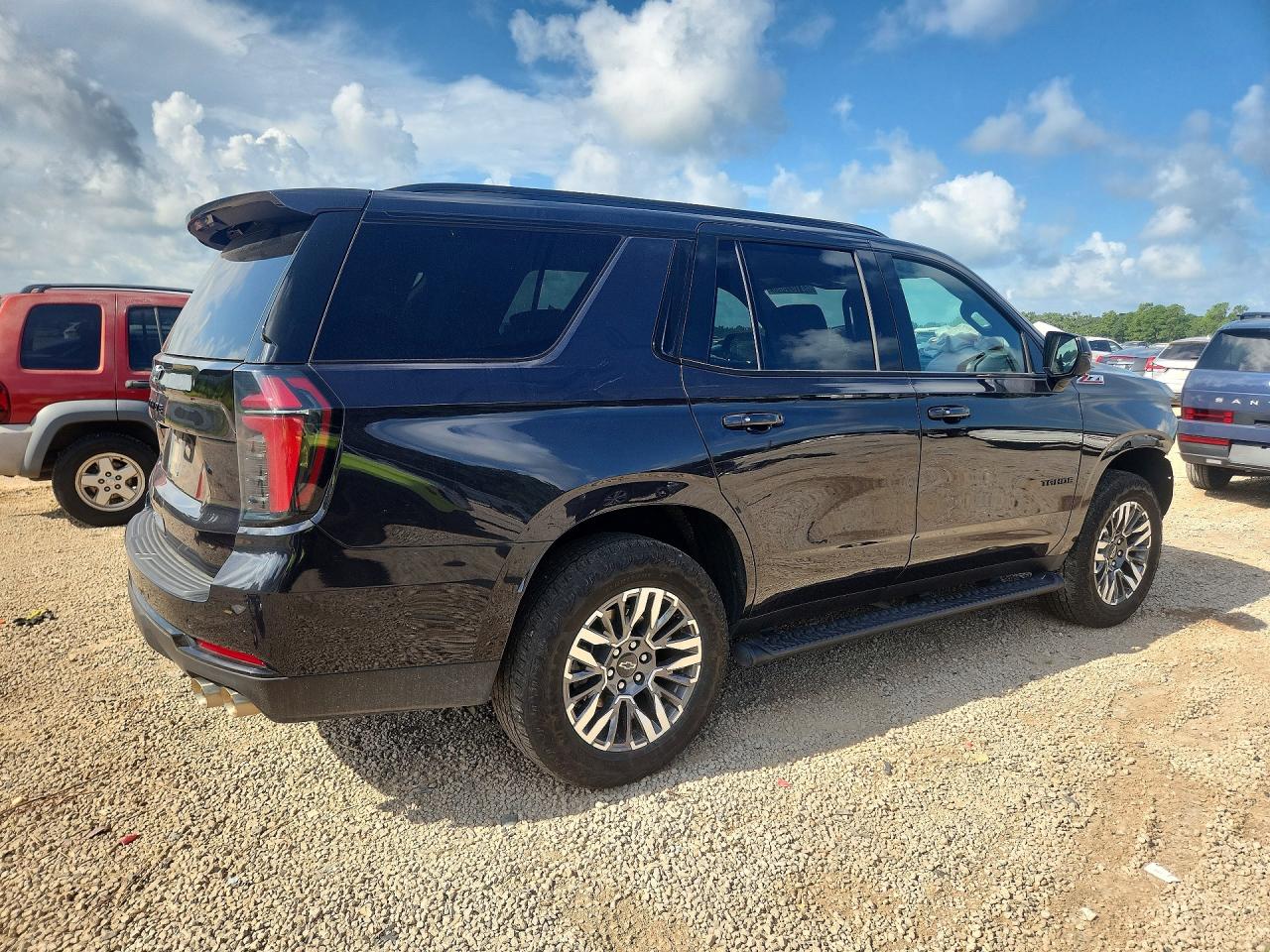 2025 CHEVROLET TAHOE K1500 Z71 — снимка 3