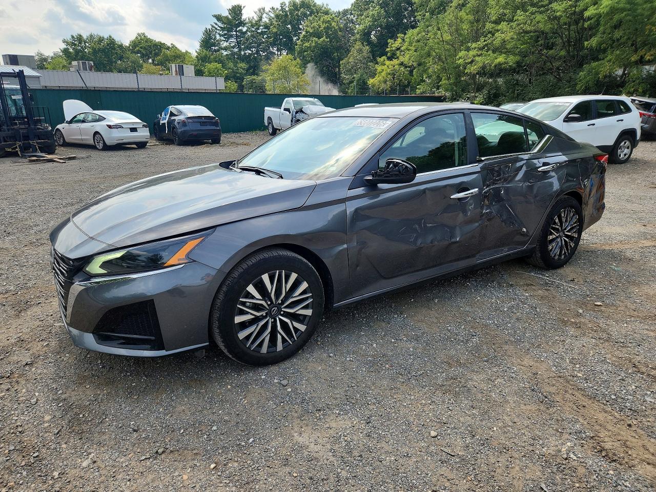 2025 NISSAN ALTIMA SV