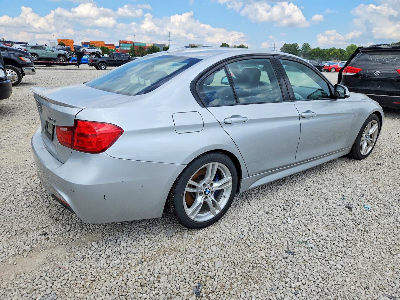 2014 BMW 328 I — снимка 3