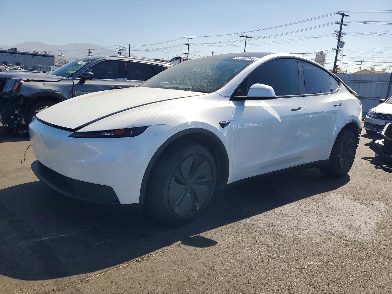 2026 TESLA MODEL Y