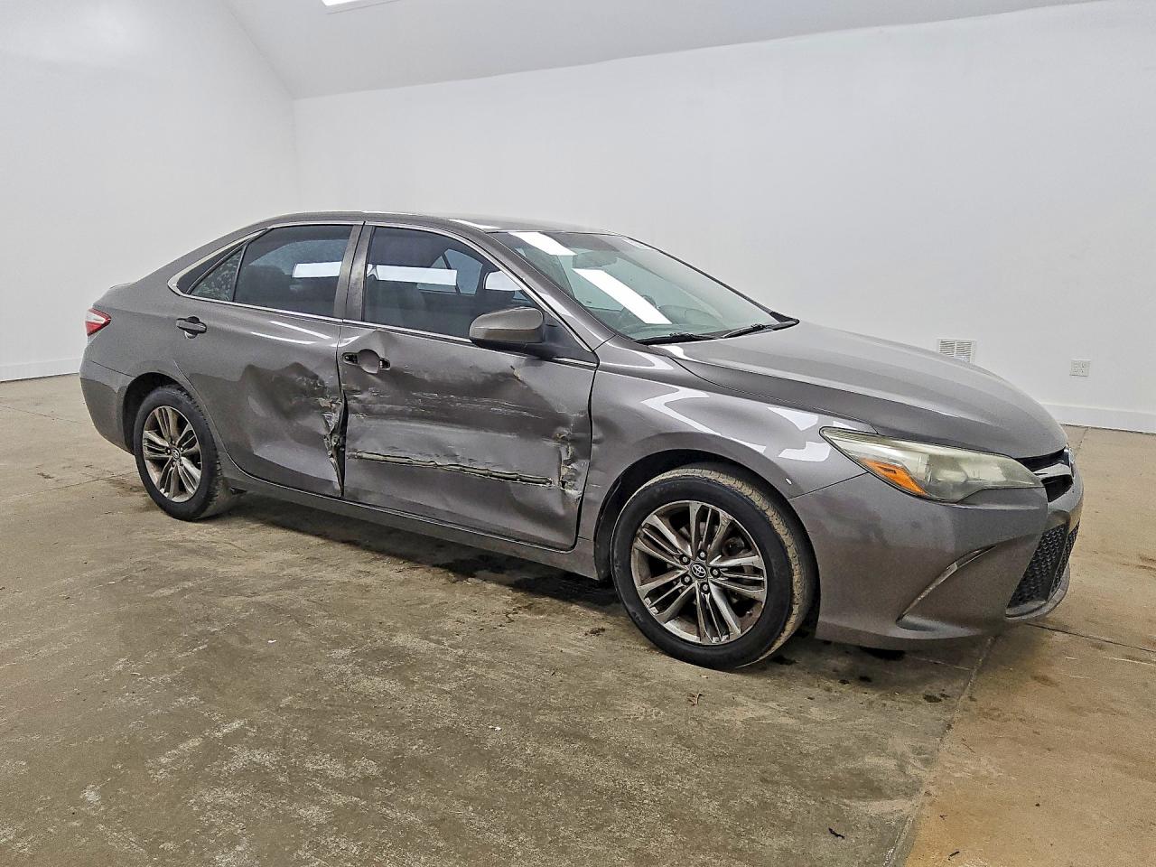 2017 TOYOTA CAMRY SE — снимка 4