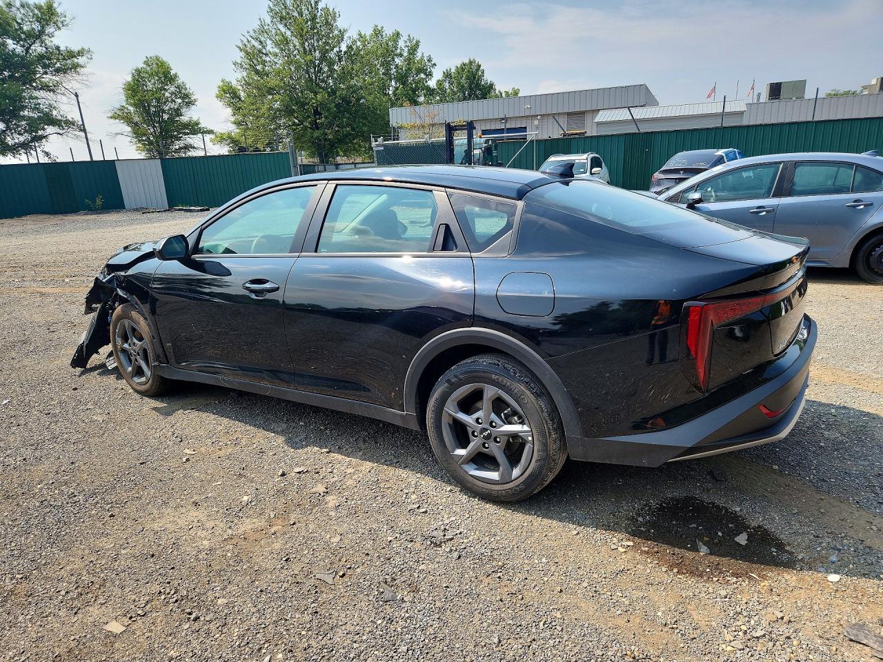 2025 KIA K4 LXS — снимка 2