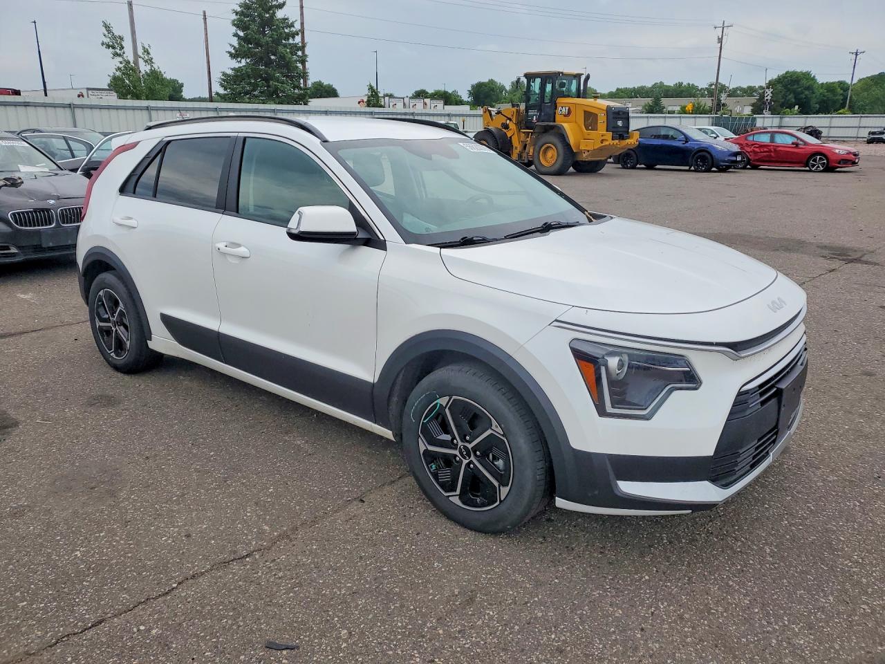 2024 KIA NIRO EX — снимка 4