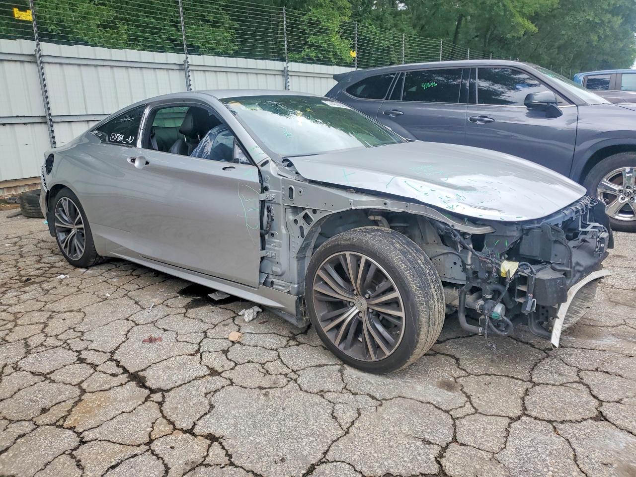 2019 INFINITI Q60 3.0T LUXE — снимка 4