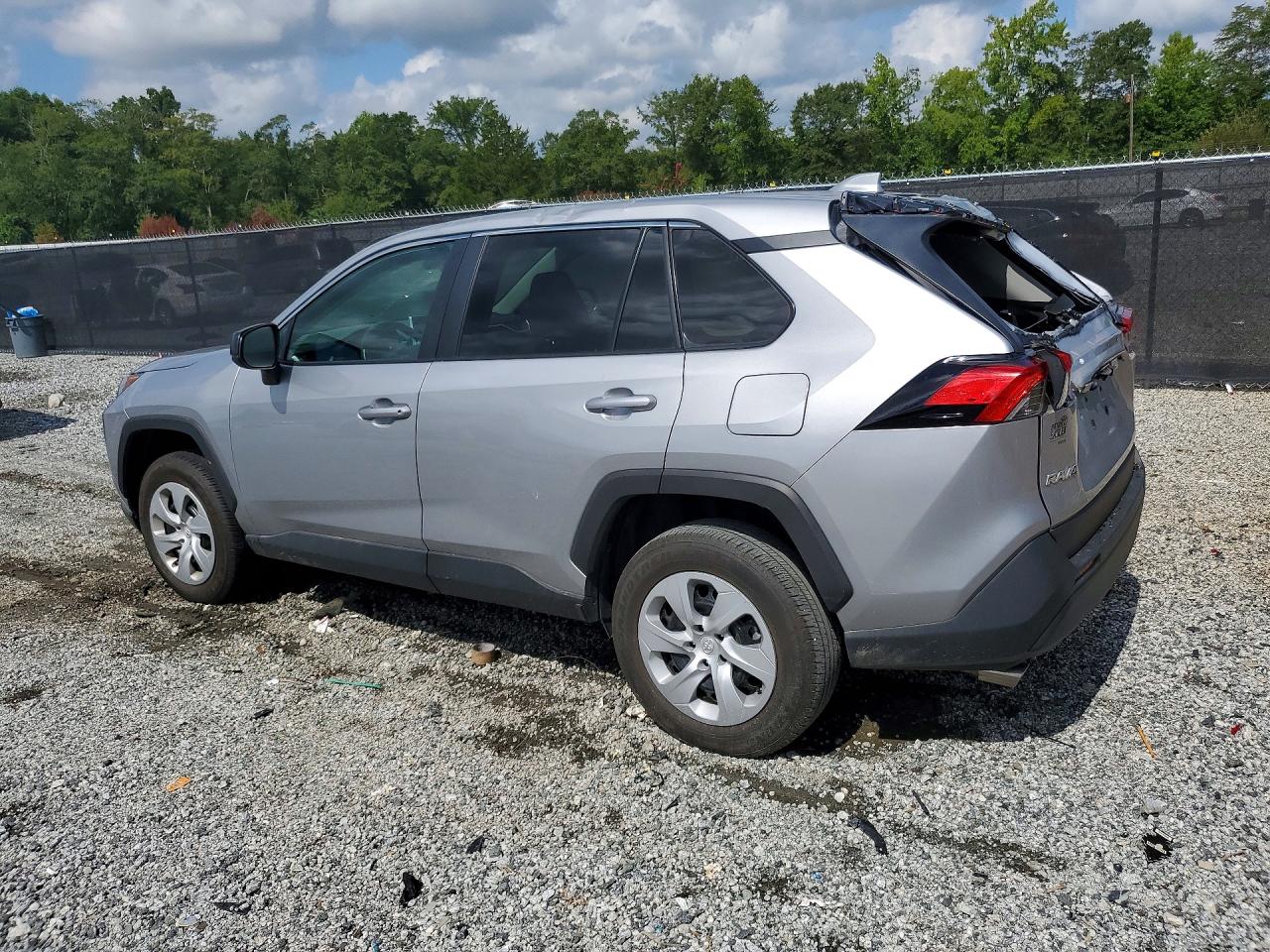 2025 TOYOTA RAV4 LE — снимка 2