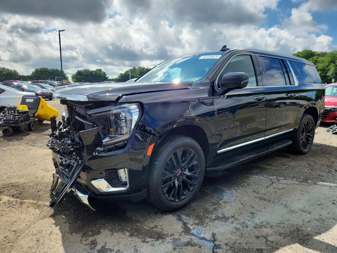 2023 GMC YUKON XL K1500 SLT