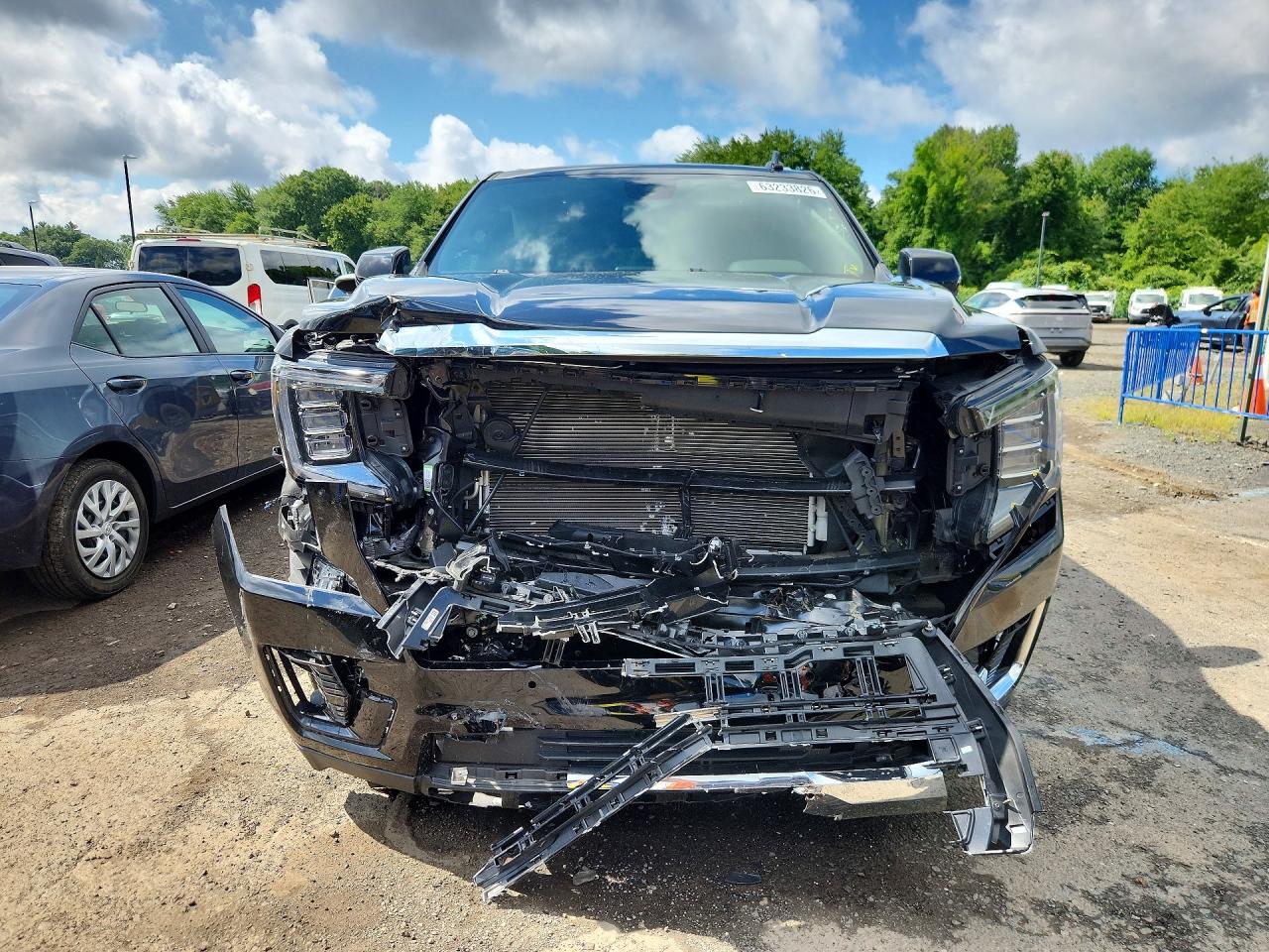 2023 GMC YUKON XL K1500 SLT — снимка 5