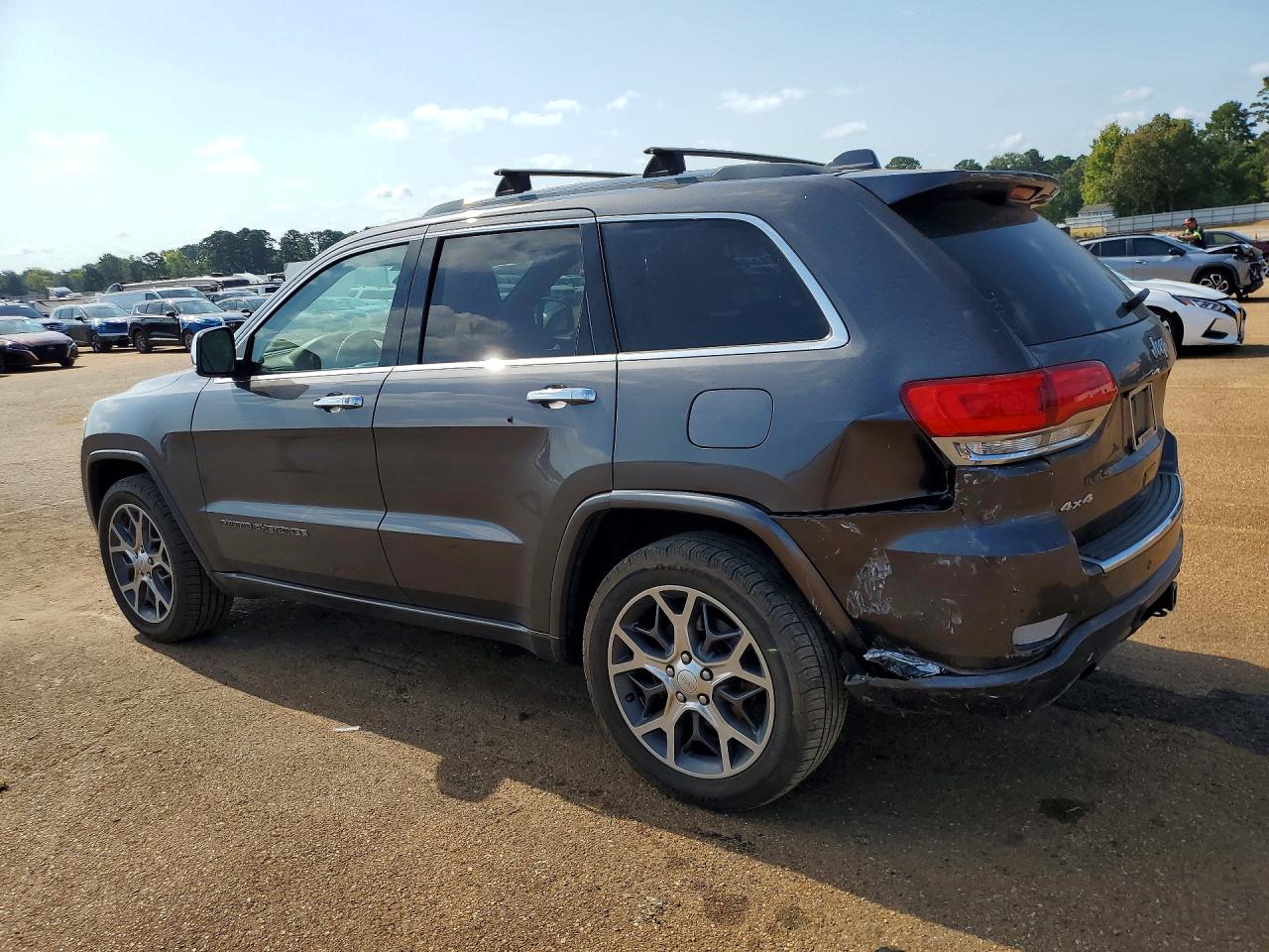 2020 JEEP GRAND CHEROKEE OVERLAND — снимка 2