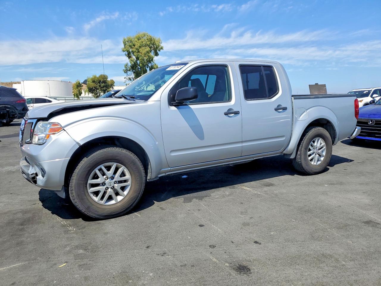 2016 NISSAN FRONTIER SV