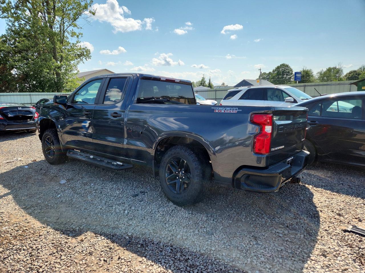 2019 CHEVROLET SILVERADO K1500 TRAIL BOSS CUSTOM — снимка 2