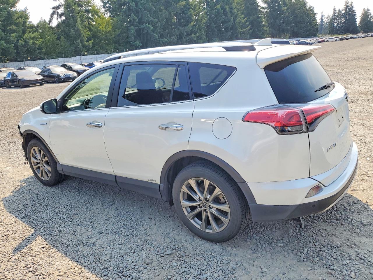 2016 TOYOTA RAV4 HV LIMITED — снимка 2