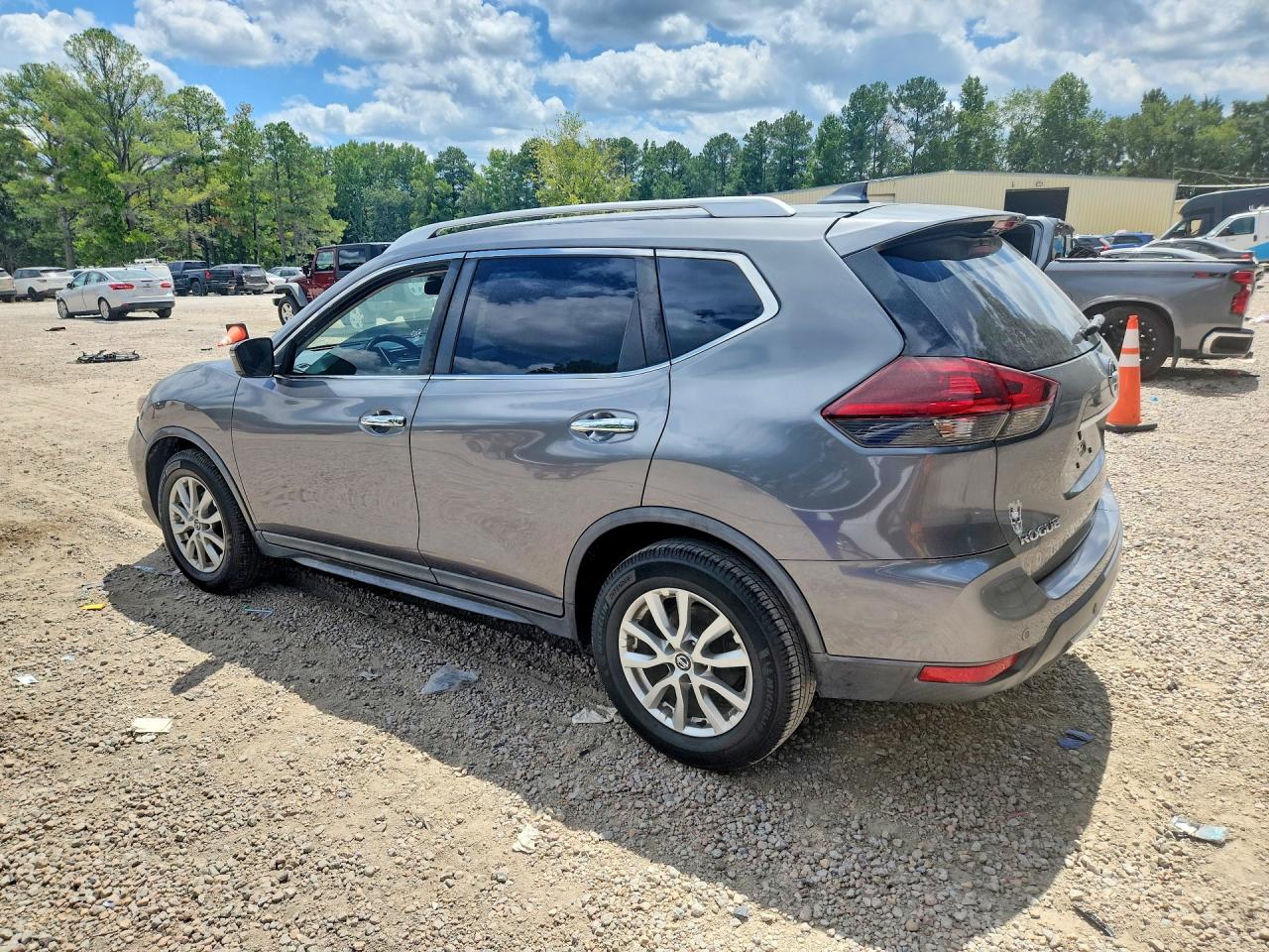 2020 NISSAN ROGUE SV — снимка 2