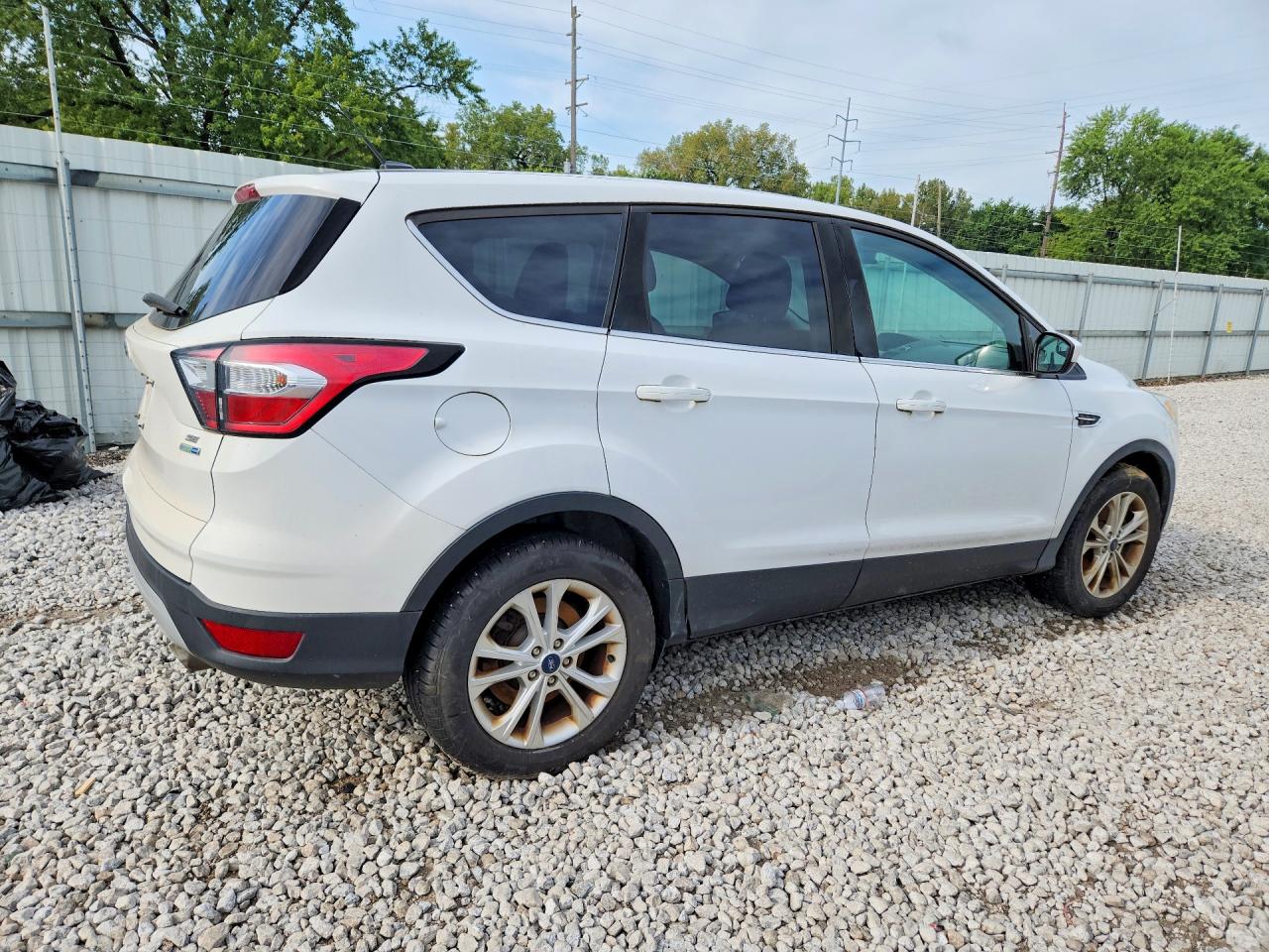 2017 FORD ESCAPE SE — снимка 3