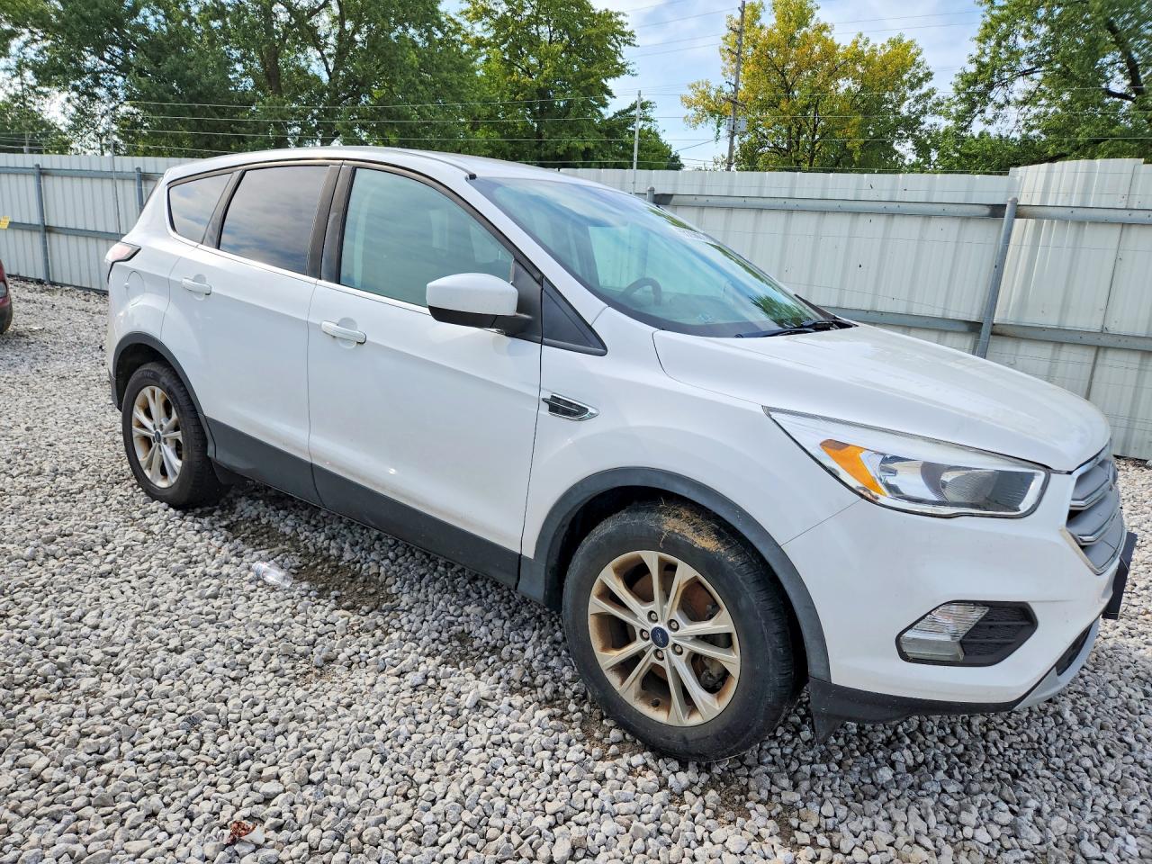 2017 FORD ESCAPE SE — снимка 4