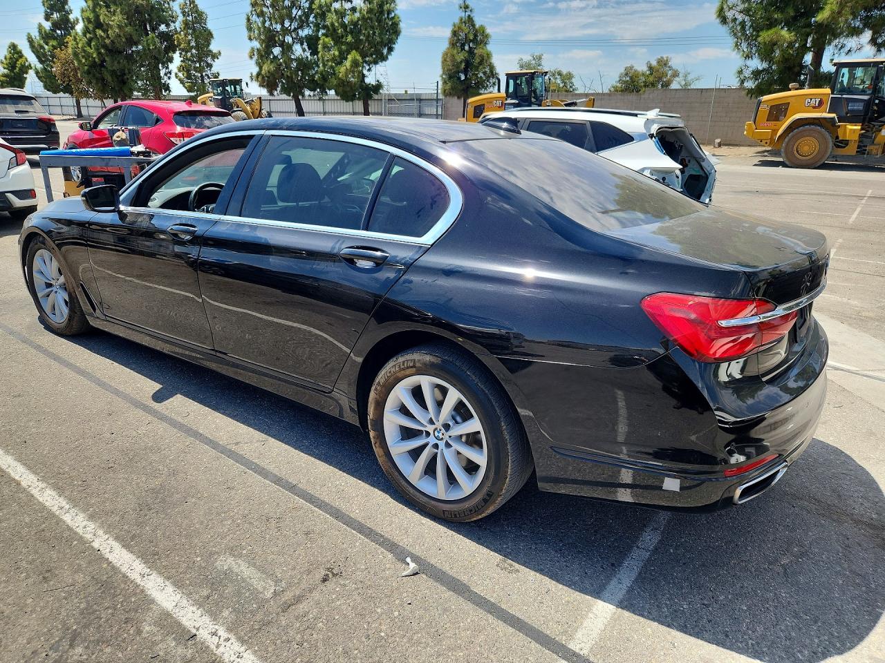 2019 BMW 740 I — снимка 2