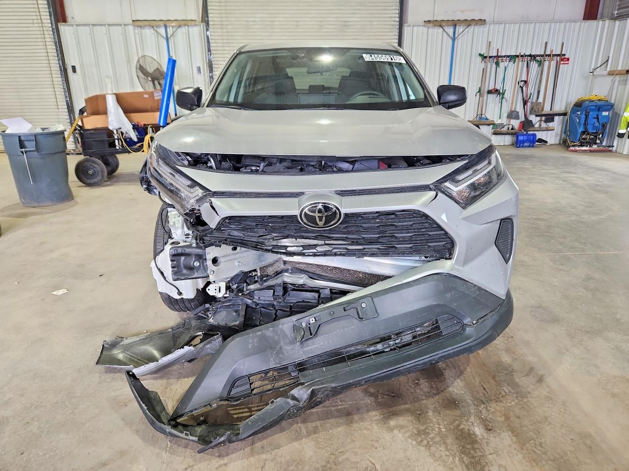 2025 TOYOTA RAV4 LE — снимка 5