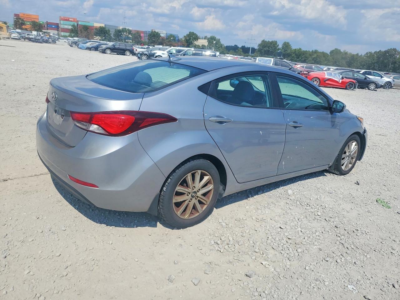2015 HYUNDAI ELANTRA SE — снимка 3