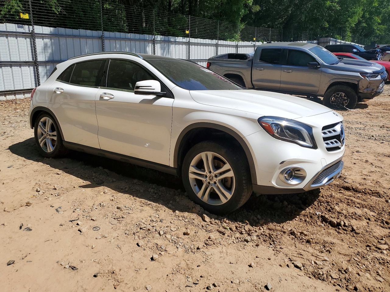 2018 MERCEDES-BENZ GLA 250 4MATIC — снимка 4