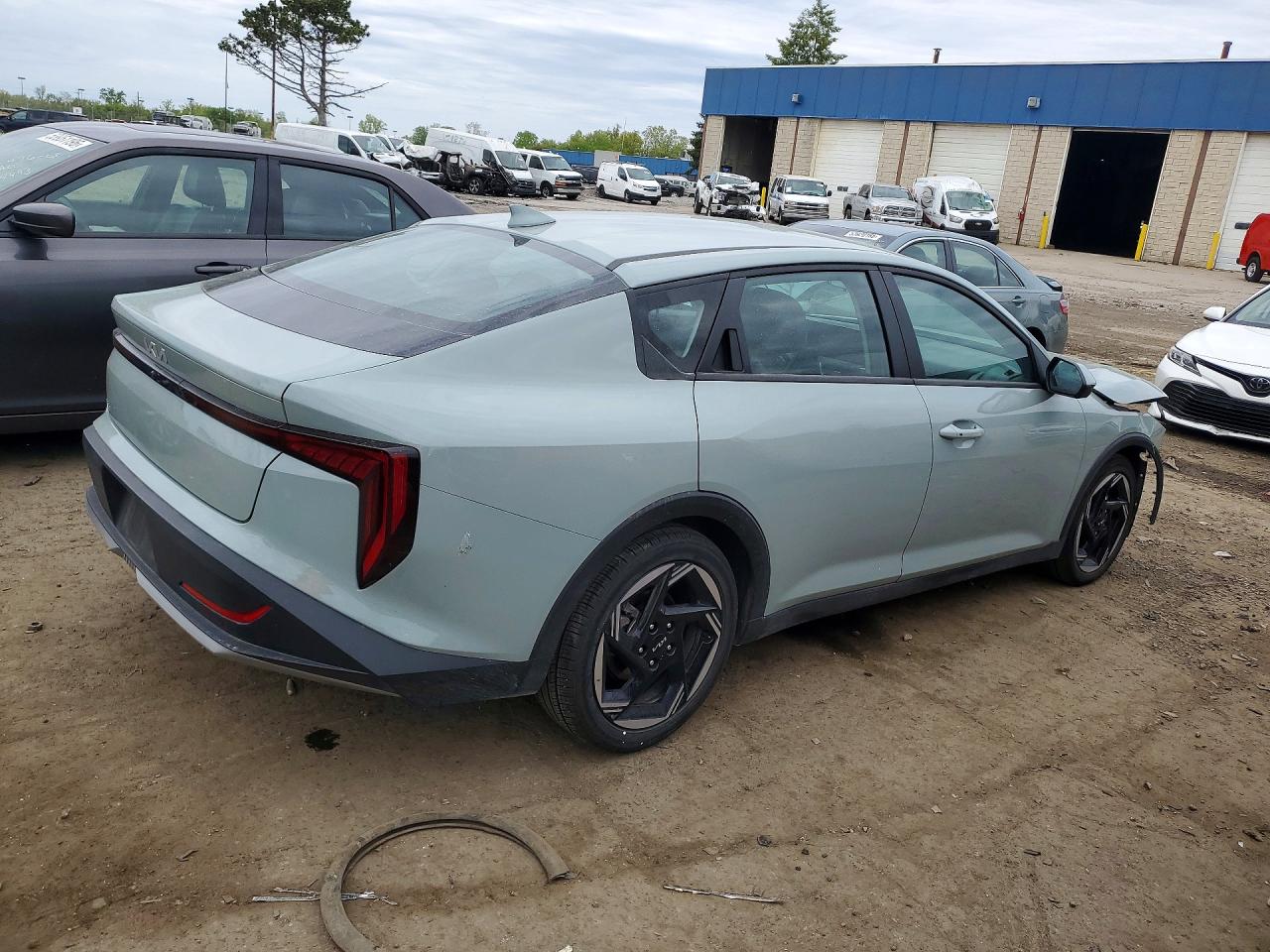 2025 KIA K4 EX — снимка 3