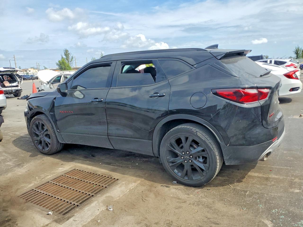 2021 CHEVROLET BLAZER 2LT — снимка 2