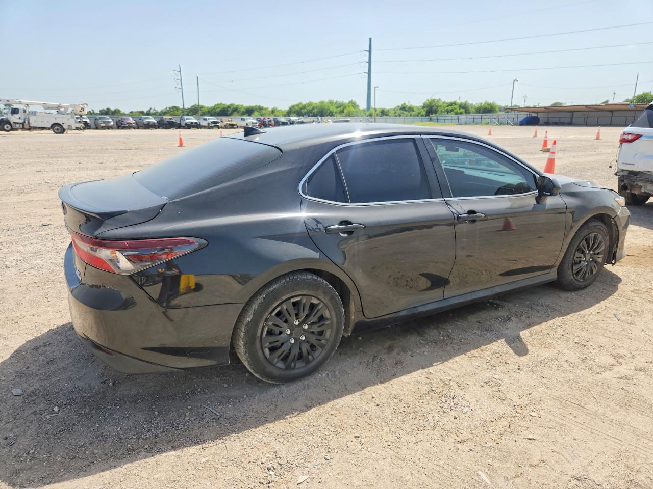 2023 TOYOTA CAMRY LE — снимка 3