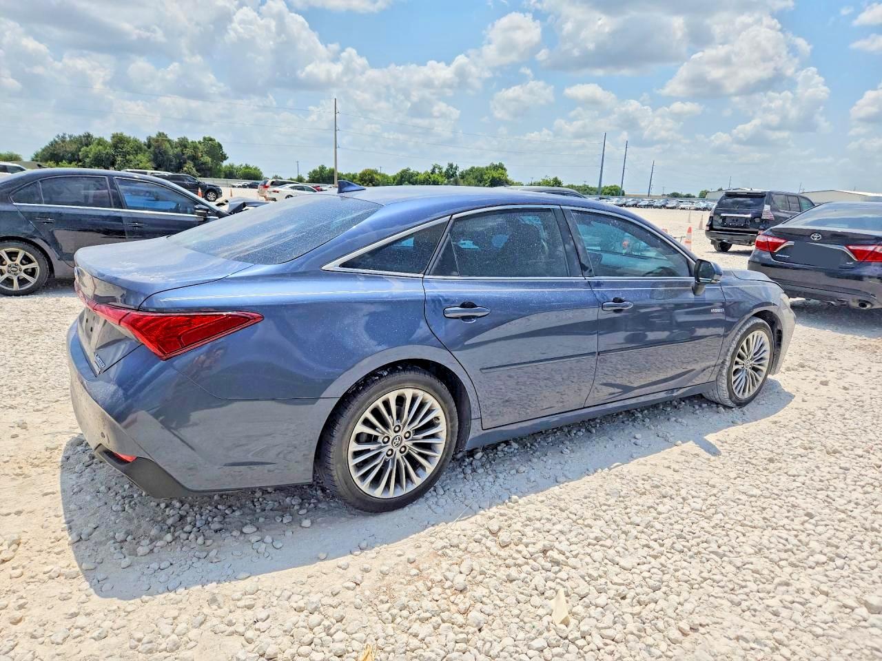 2019 TOYOTA AVALON HYBRID LIMITED — снимка 3