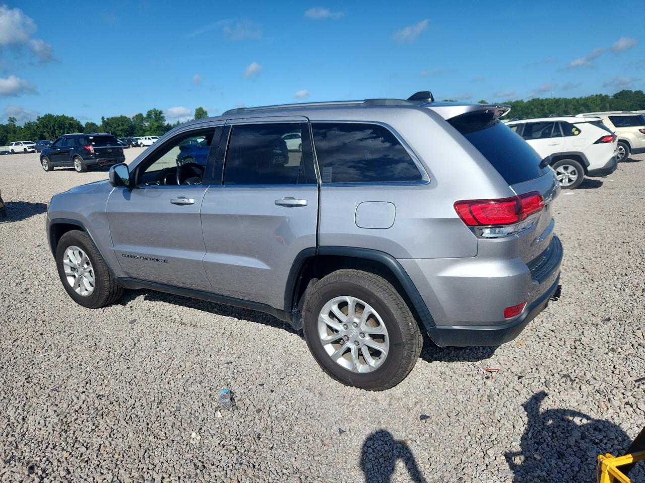 2021 JEEP GRAND CHEROKEE LAREDO — снимка 2