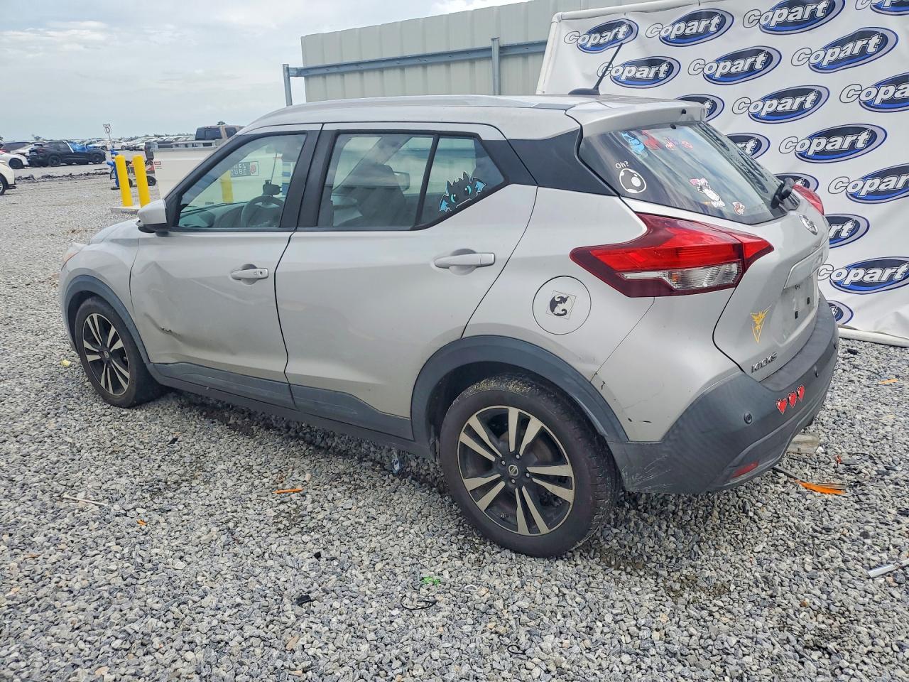 2020 NISSAN KICKS SV — снимка 2