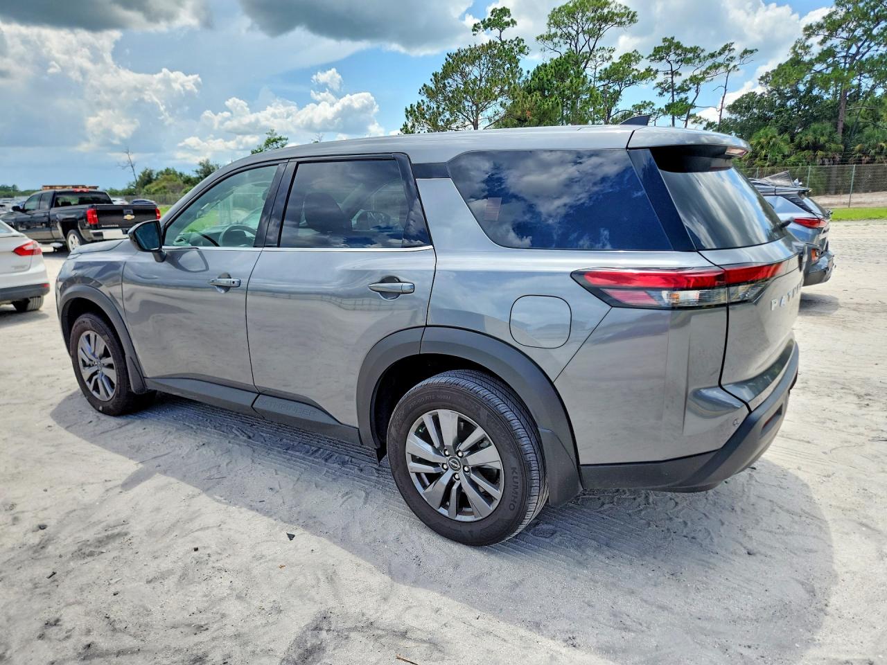 2024 NISSAN PATHFINDER S — снимка 2