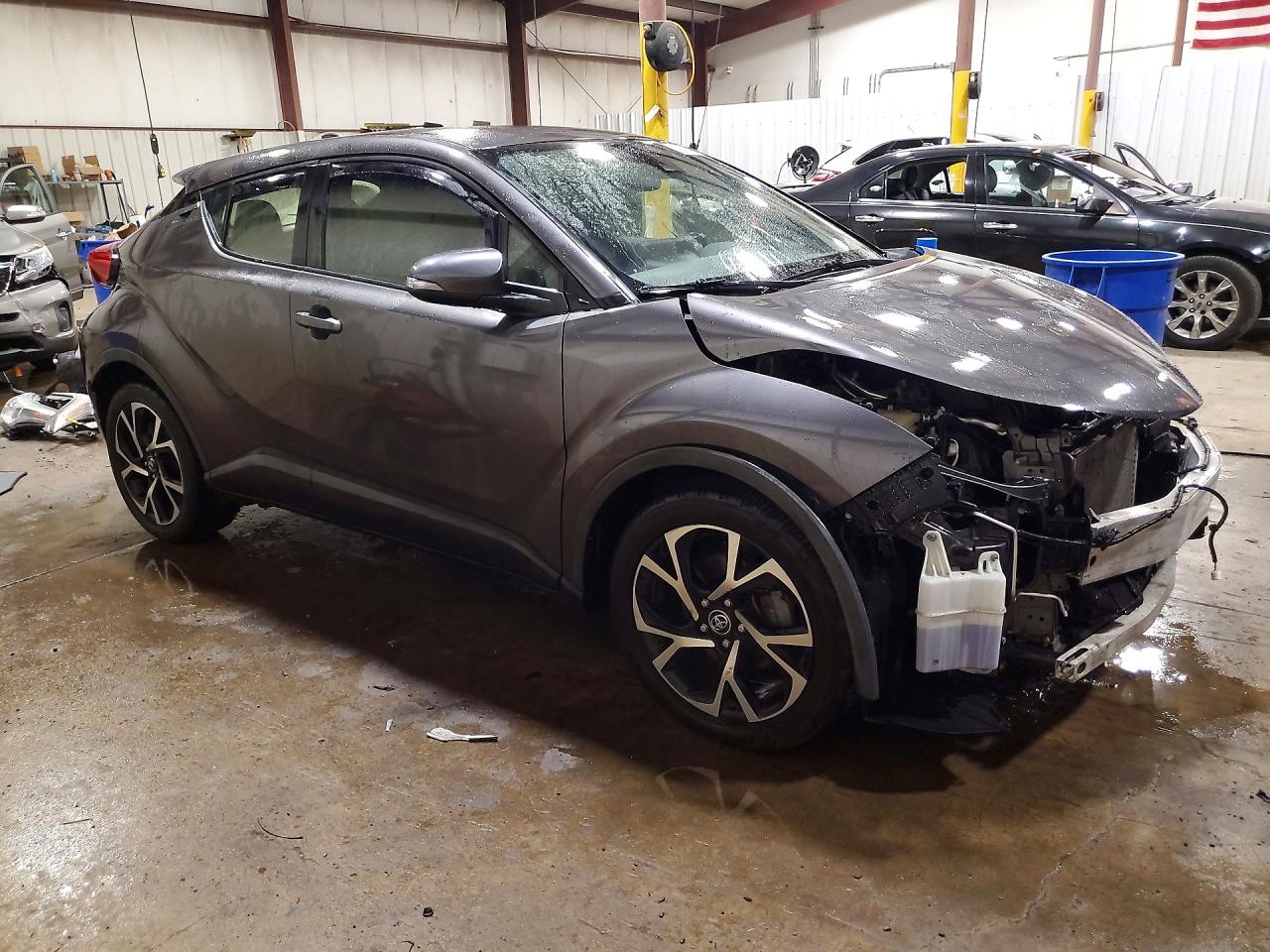 2019 TOYOTA C-HR XLE — снимка 4