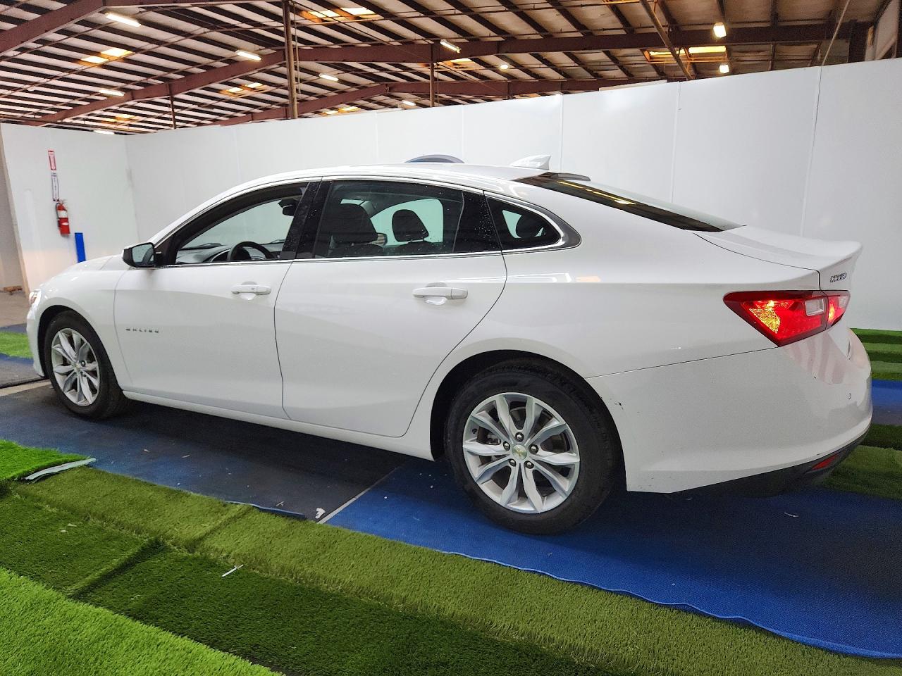 2024 CHEVROLET MALIBU LT — снимка 2