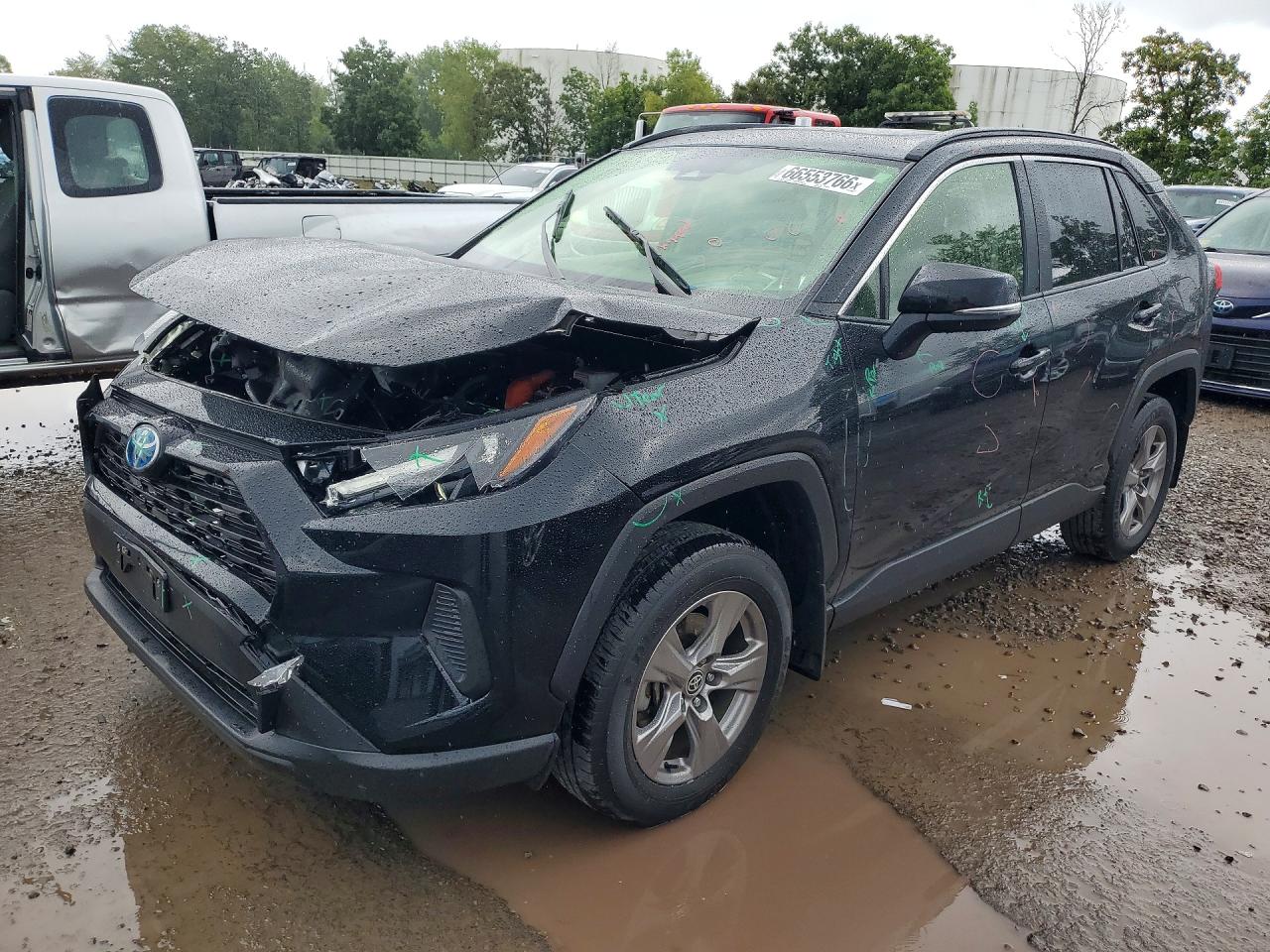 2024 TOYOTA RAV4 HYBRID XLE