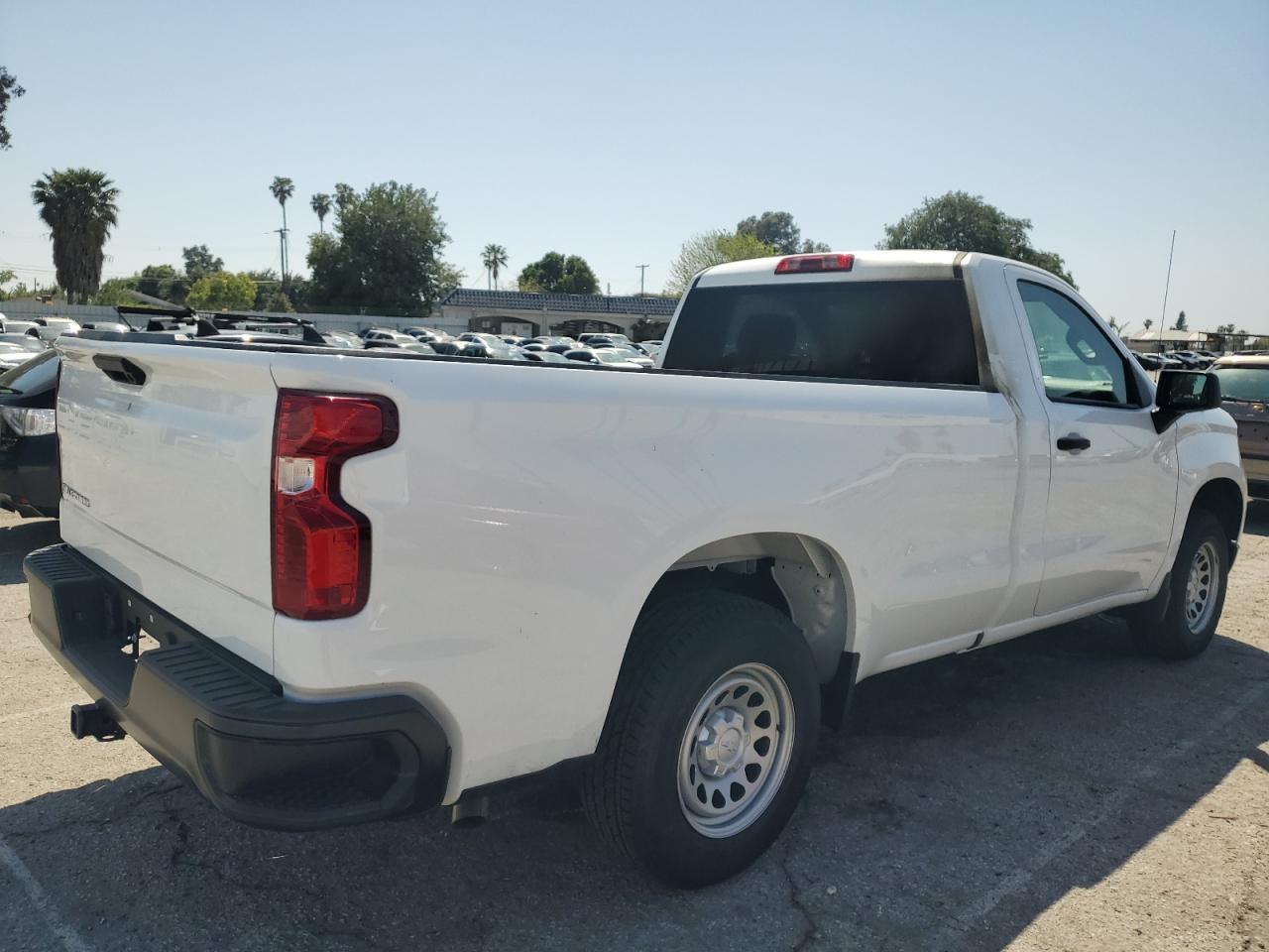 2025 CHEVROLET SILVERADO C1500 — снимка 3