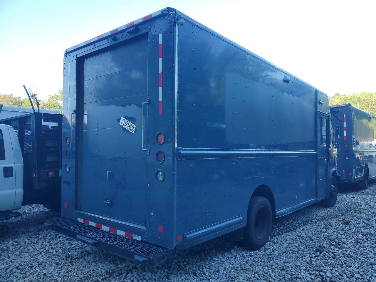 2021 FORD F59 — photo 3