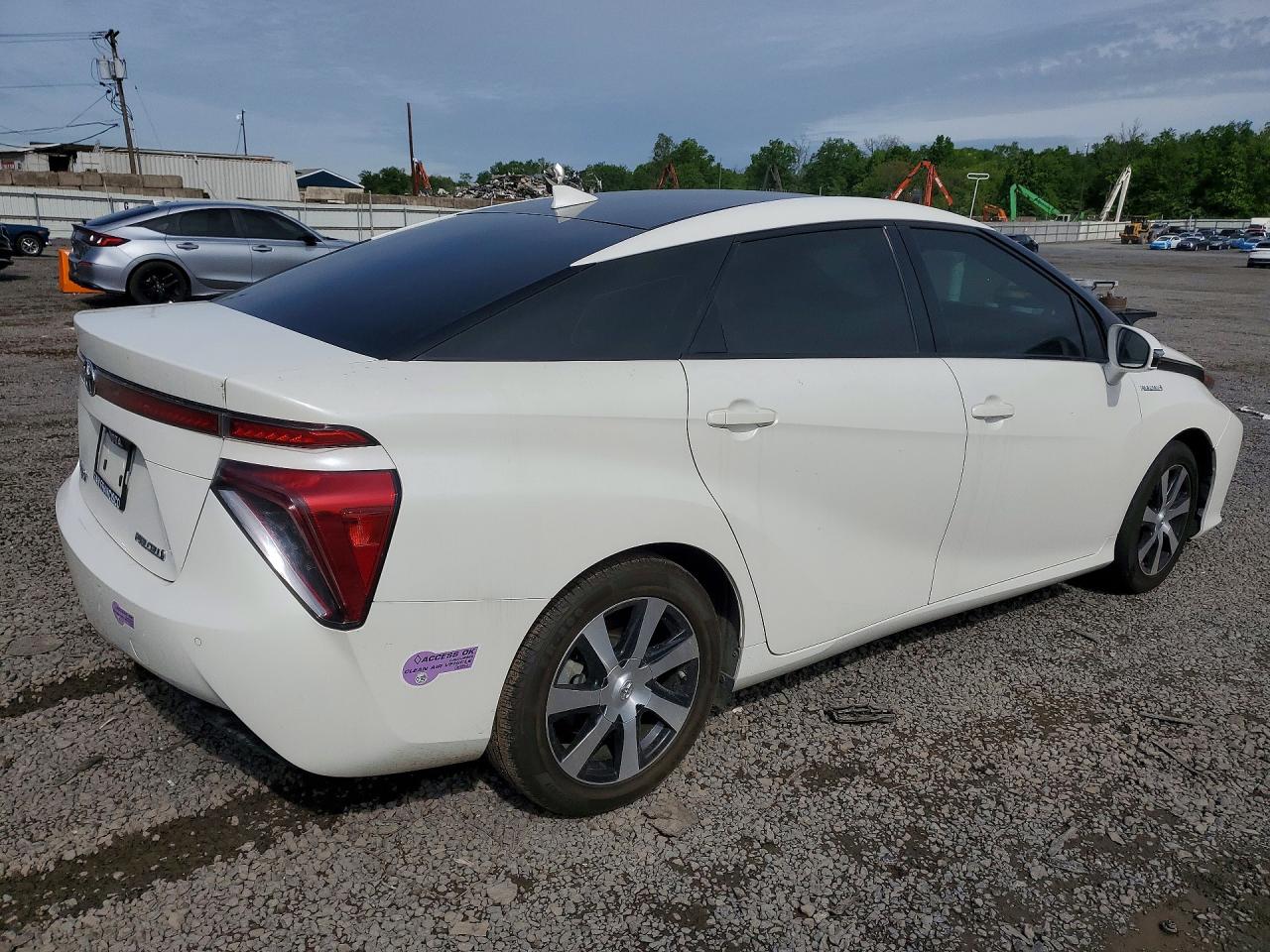 2019 TOYOTA MIRAI BASE — снимка 3