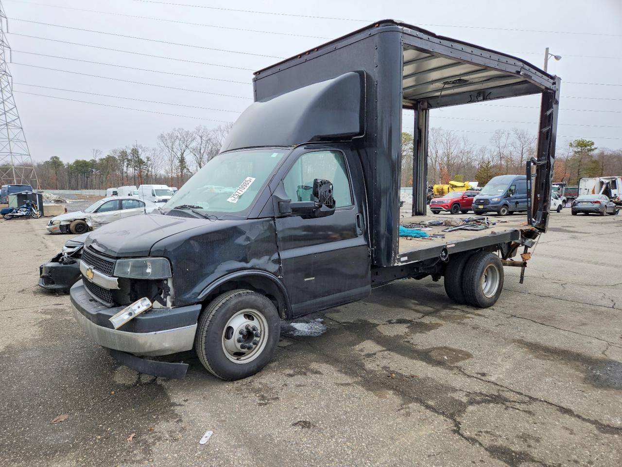 2023 CHEVROLET EXPRESS G3500 LS