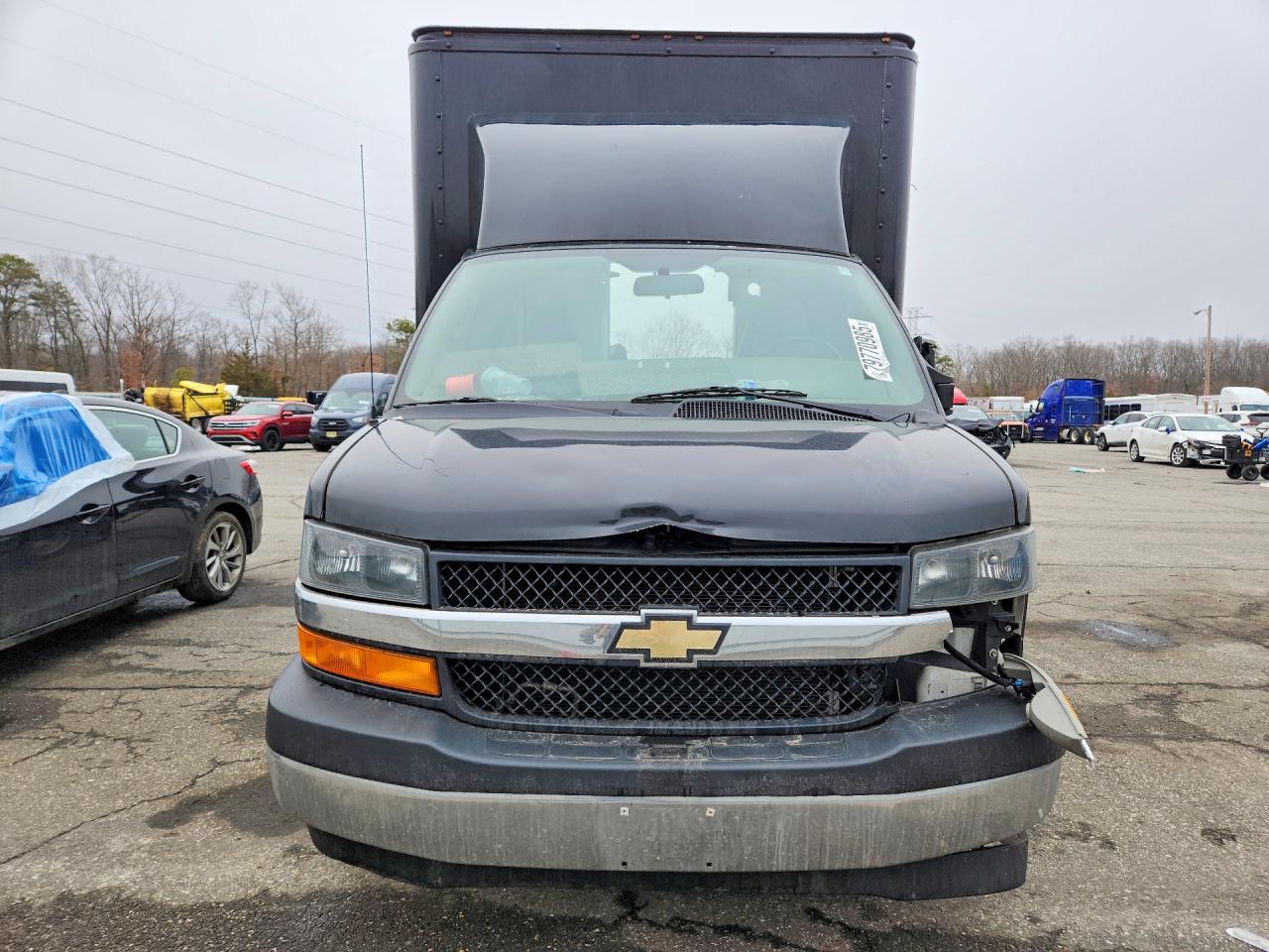 2023 CHEVROLET EXPRESS G3500 LS — снимка 5