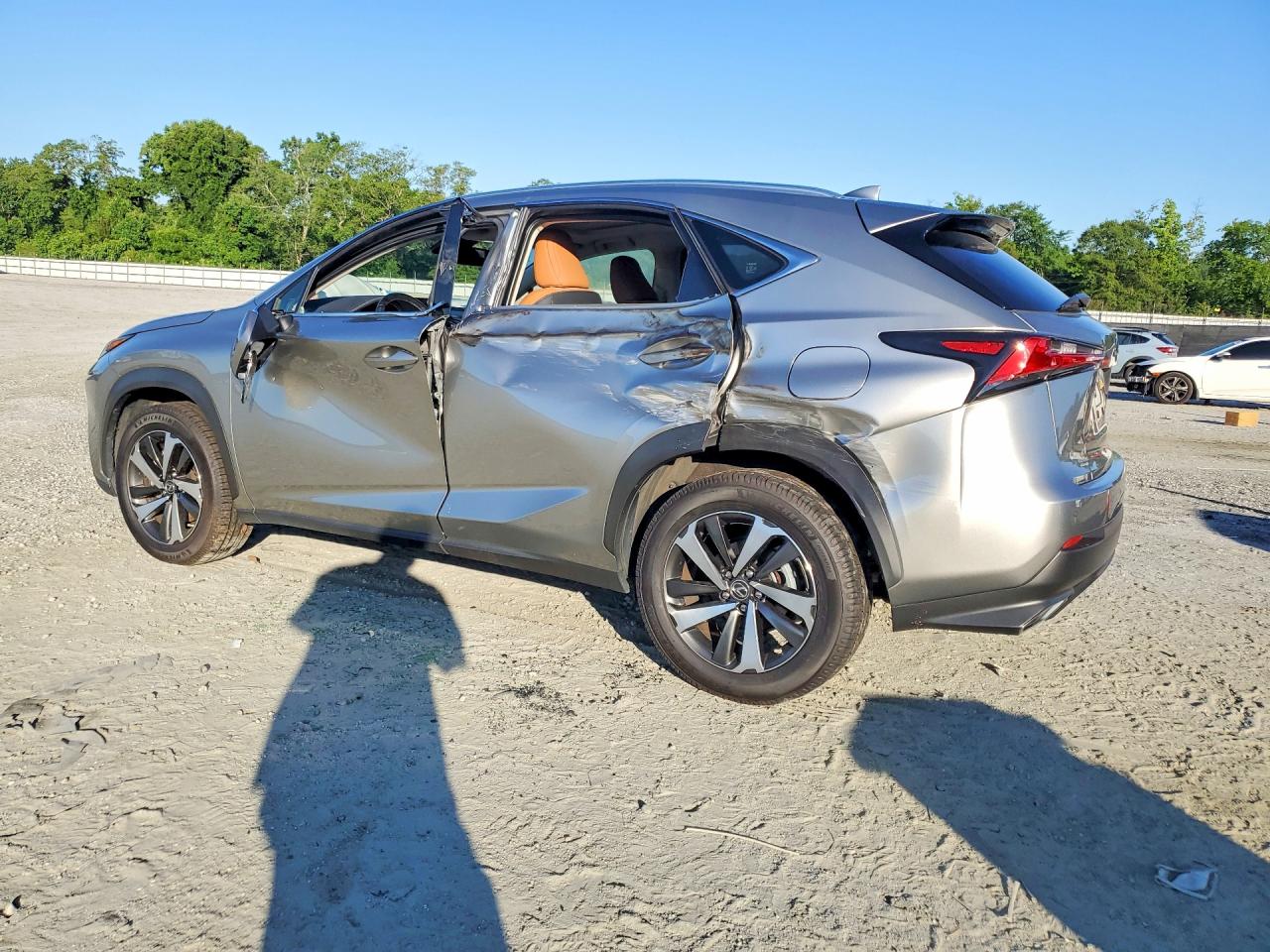 2019 LEXUS NX 300 BASE — снимка 2