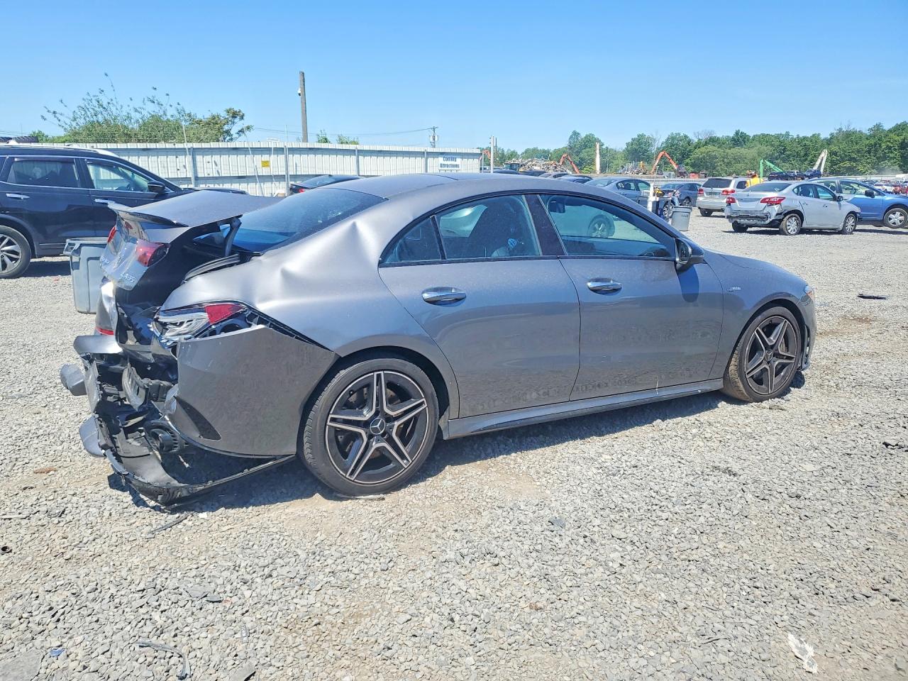 2021 MERCEDES-BENZ CLA AMG 35 4MATIC — снимка 3