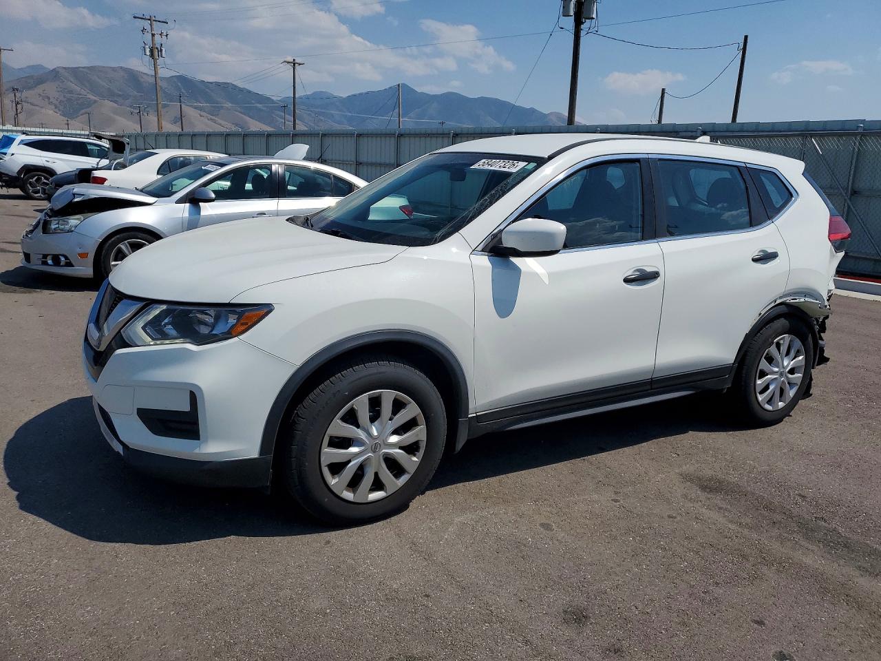 2017 NISSAN ROGUE S