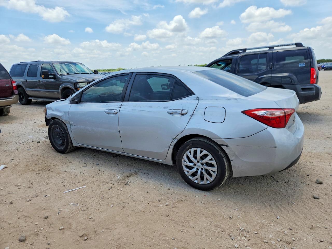2019 TOYOTA COROLLA LE — снимка 2