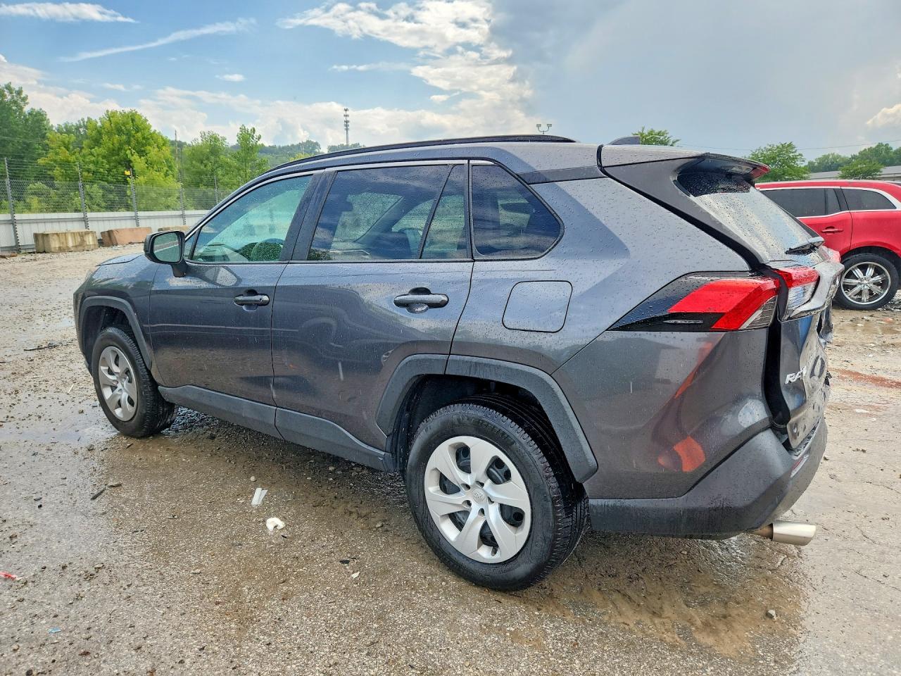 2020 TOYOTA RAV4 LE — снимка 2