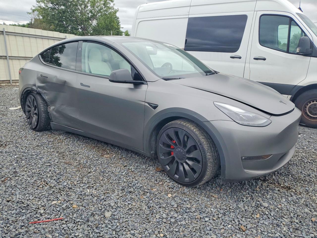 2023 TESLA MODEL Y — снимка 4