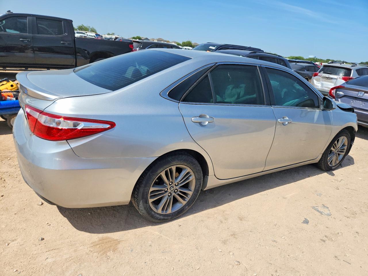 2016 TOYOTA CAMRY SE — снимка 3
